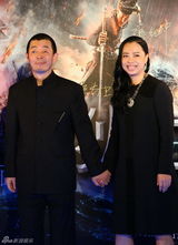 组图：《狄仁杰》首映红毯 冯小刚匆匆赶来