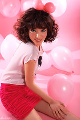 组图：性感小野猫叶倩云圣诞写真 上演甜蜜诱惑