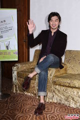 组图：陈柏霖挺身护花 斥责女友私密照披露者