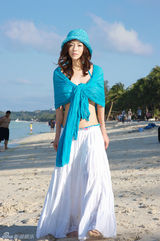 幻灯图：何彦霓写真打扮前卫 秀完美身材