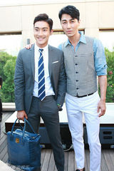 高清图：崔始源韩艺瑟等助阵时尚活动相谈甚欢