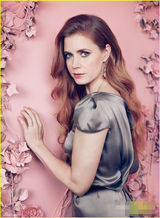 组图：好莱坞女星优雅登杂志 海瑟薇灵性玛丽昂妩媚