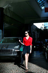 组图：韩雯雯暖春清新时尚OL街拍