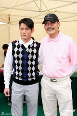 组图：郭富城出席活动 不带女友打高尔夫 