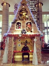 组图：众星欢乐庆圣诞 Angela可爱林志玲性感