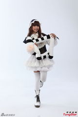 组图：许雅涵卖萌萝莉女仆造型吸睛