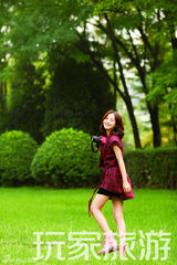 组图：江一燕室外大片 与自然融合低碳生活