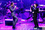组图：韩国组合Vibe出道10周年举行纪念演出