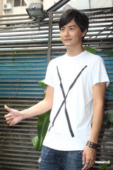 郑元畅赞裴蓓是XXL版周迅 两人新剧饰情侣(图)