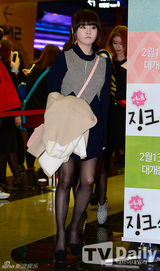 组图：T-ara等助阵孝敏新片《Jinx!!!》VIP试映