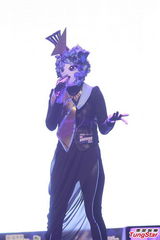 组图：2012新城劲爆颁奖礼 新人开场预热气氛