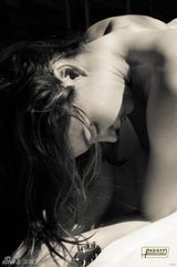 组图：超模米兰达-可儿夏日写真展风情