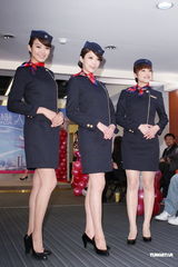 组图：蔡淑臻新戏演空姐 男友李沛旭浮想联翩