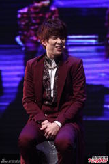 组图：BoyFriend睽违一年台湾粉丝会展现男人味