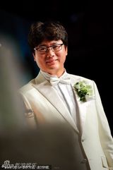 组图：白静与周成海生前婚礼曝光 昔日恋人幸福怀抱