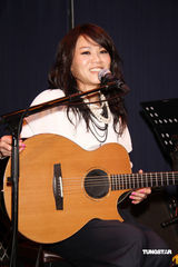 幻灯：蔡健雅生日与歌迷同乐 生日愿望开巡回个唱