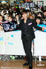 高清组图：罗志祥袭港办签唱会 大赞杨丞琳可爱女生