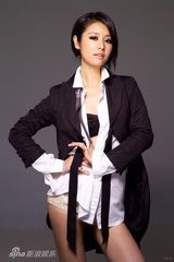 幻灯图集：林心如追逐“完美” 写真尽显冷艳狂野