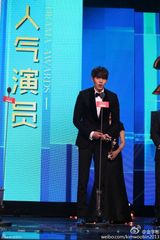 组图：金宇彬粉丝破百万晒帅照 网友呼唤多更新