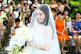 杨幂刘恺威完婚当众热吻 新娘洒泪双方父母到场