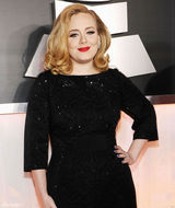 高清图：格莱美红毯阿黛尔黑色长袖亮片礼服亮相