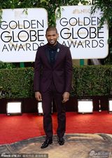 组图：亚瑟小子微笑自信踩红毯 紫色西装显高贵