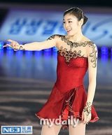 组图：韩国冰上公主金妍儿退役办纪念表演