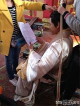 组图：《云中歌》陆毅baby造型曝光情意绵绵