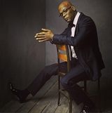 组图：奥斯卡晚宴写真 露皮塔幸福抱小金人