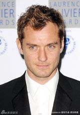 幻灯图：英国戏剧奖星光熠熠 凯拉-奈特莉电眼勾魂