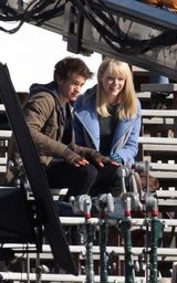 高清组图：新《蜘蛛侠》热拍 新英雄热吻小爱人