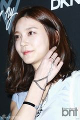 组图：CNBLUE丁一宇池诚等潮装为时尚品牌站台