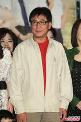 组图：獒犬林晖闵为新片造势 五月天携师弟助阵