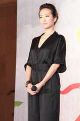 组图：《下一个奇迹》开机 王鸥与谢霆锋陷纠缠爱恋