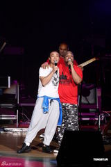 组图：陈杰演唱会众星捧场 林忆莲陈奕迅做嘉宾