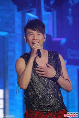 组图：陶喆个唱致敬梅艳芳 两人曾因音乐结缘