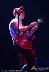 组图：MTV欧洲音乐大奖 FUN乐队激情献唱