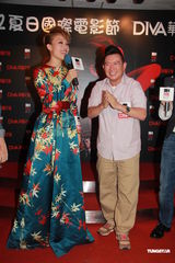 组图：容祖儿避谈刘浩龙 笑杜汶泽新片低俗