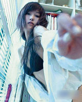 组图：网友曝张馨予出道前清纯旧照