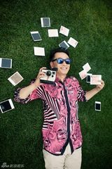 组图：黄海波最新大片 潮装演绎休闲绅士