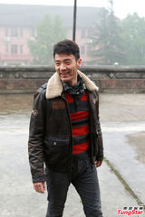 组图：李依玲与李健陷虐恋 好友聂鑫转京治疗