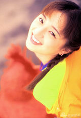 组图：滨崎步少女泳装照曝光 婴儿肥容貌变化大