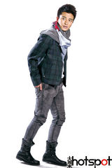 组图：李小璐贾乃亮情人节拍封面秀幸福