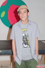 组图：陈冠希帅气亮相 听闻阿娇分手送祝福