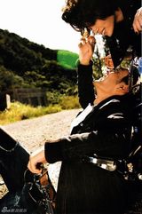 高清组图：李光洁新写真打造“西部牛仔风情”