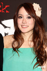 幻灯图：立威廉变形象扮混混 范逸臣演失意主唱