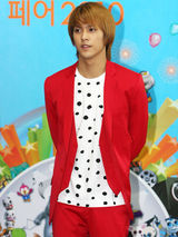 高清图：组合BEAST宣传大使委任仪式 成员帅气出席