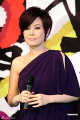 高清组图：江蕙费玉清为高雄演唱会造势