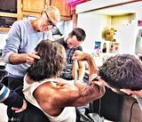 组图：巨石强森新片扮大力神 硕大肌肉惊人