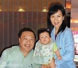 组图：《白娘子》“小青”陈美琪5岁女儿生活照曝光